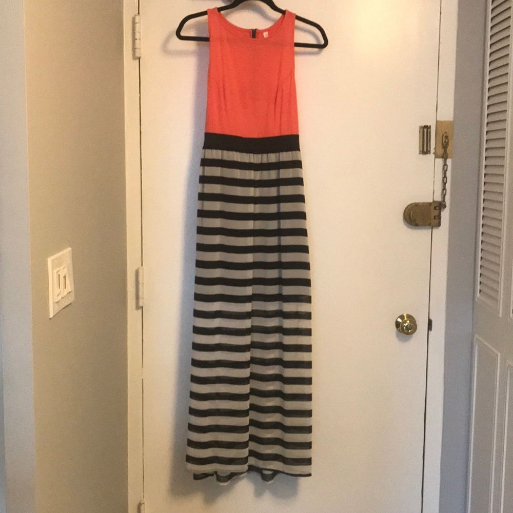 Stripped Maxi Dress